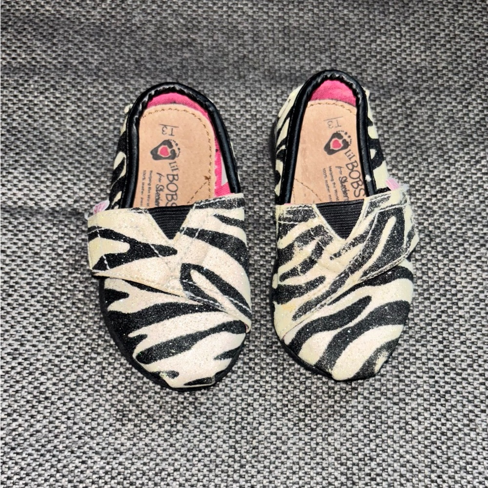 BOBS from Skechers Zebra Print Kids Slippers - Black and Cream